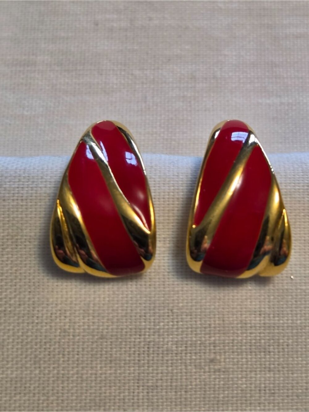 Vtg Monet Red Enamel Gold-Tone Teardrop Clip-On Earrings